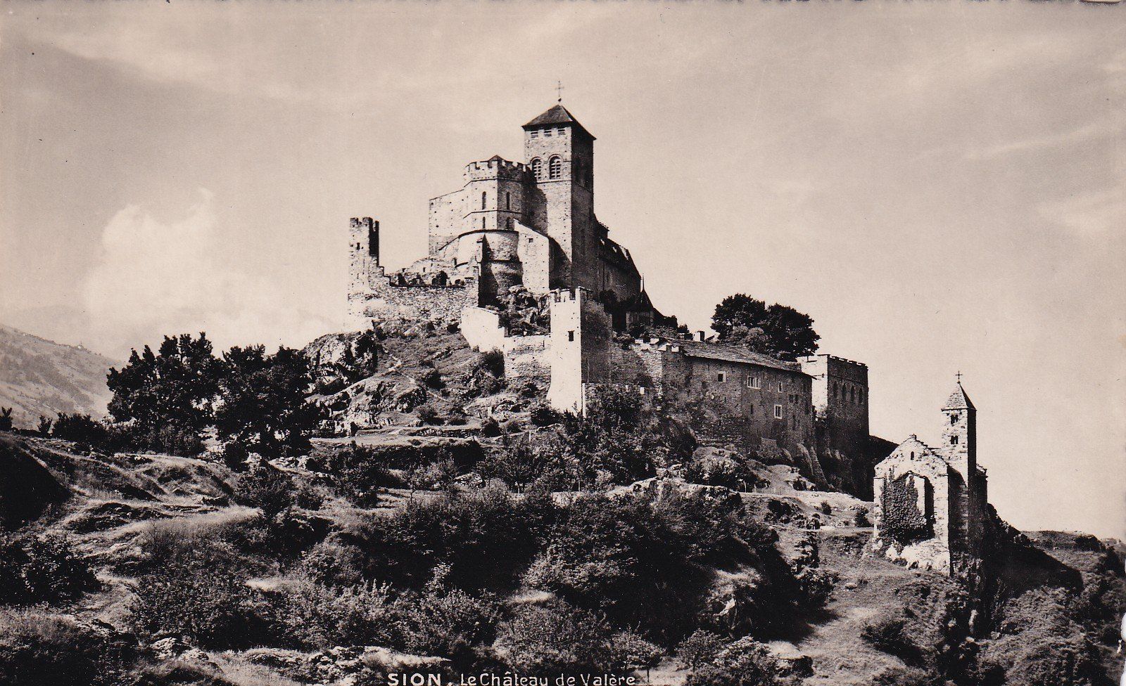 Cartoline postali: Sion le Château de Valère – Usato da Cormoret venduto da Pascalll2001