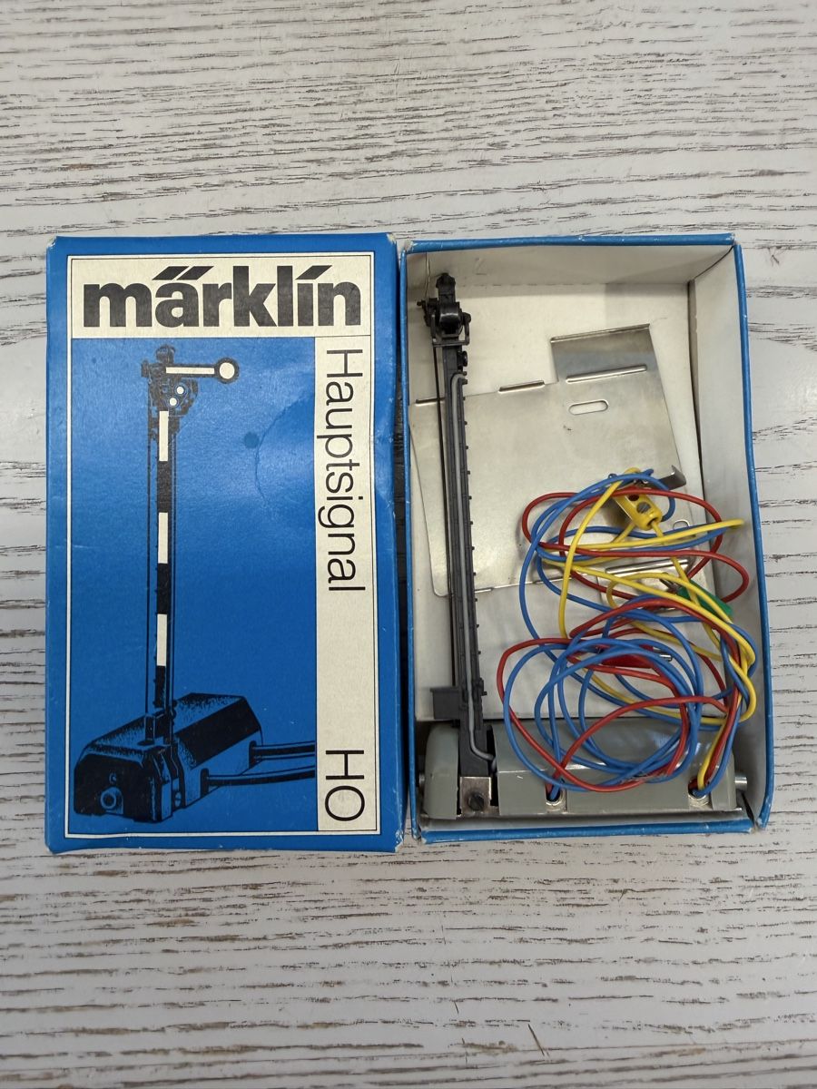 Märklin Modellini di ferrovie: Märklin 7039 Flügelsignal – Usato da Lupsingen venduto da New-Haven 1