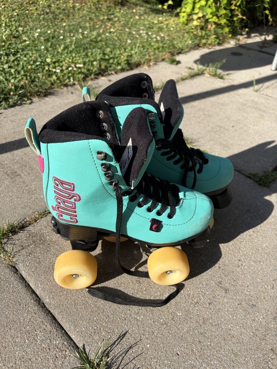 Inline-Skating & Rollschuhe: Chaya Retro-Rollschuhe, Grösse 31-34 – Gebraucht aus Zürich von celisabeth