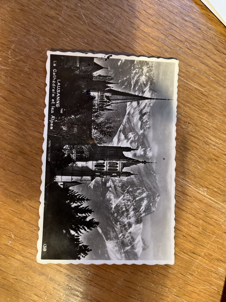 Cartoline postali: Lausanne Kathedrale – Usato da Sarnen venduto da Muenzen.-M