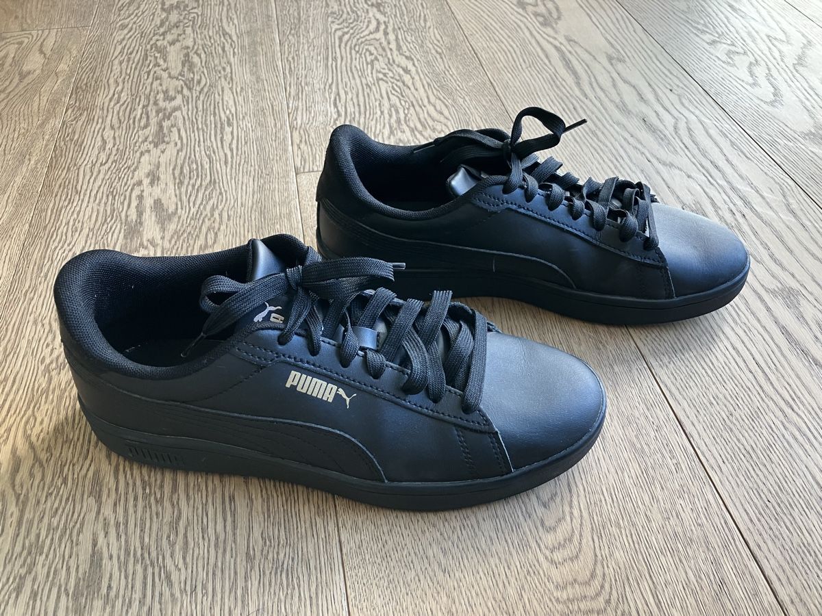 Puma Scarpe da uomo: Sneakers schwarz Puma Grösse 40 – Usato da Cham venduto da Liliane78 1