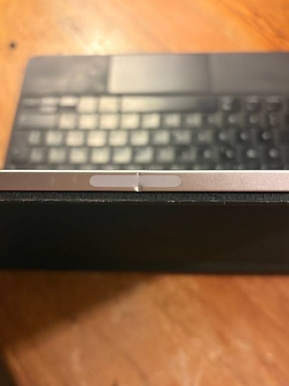 Apple Tablet PC: iPad Pro 12.9 (4ème gen.) + apple keyboard – Usato da Fiaugères venduto da mal_q6cn 2