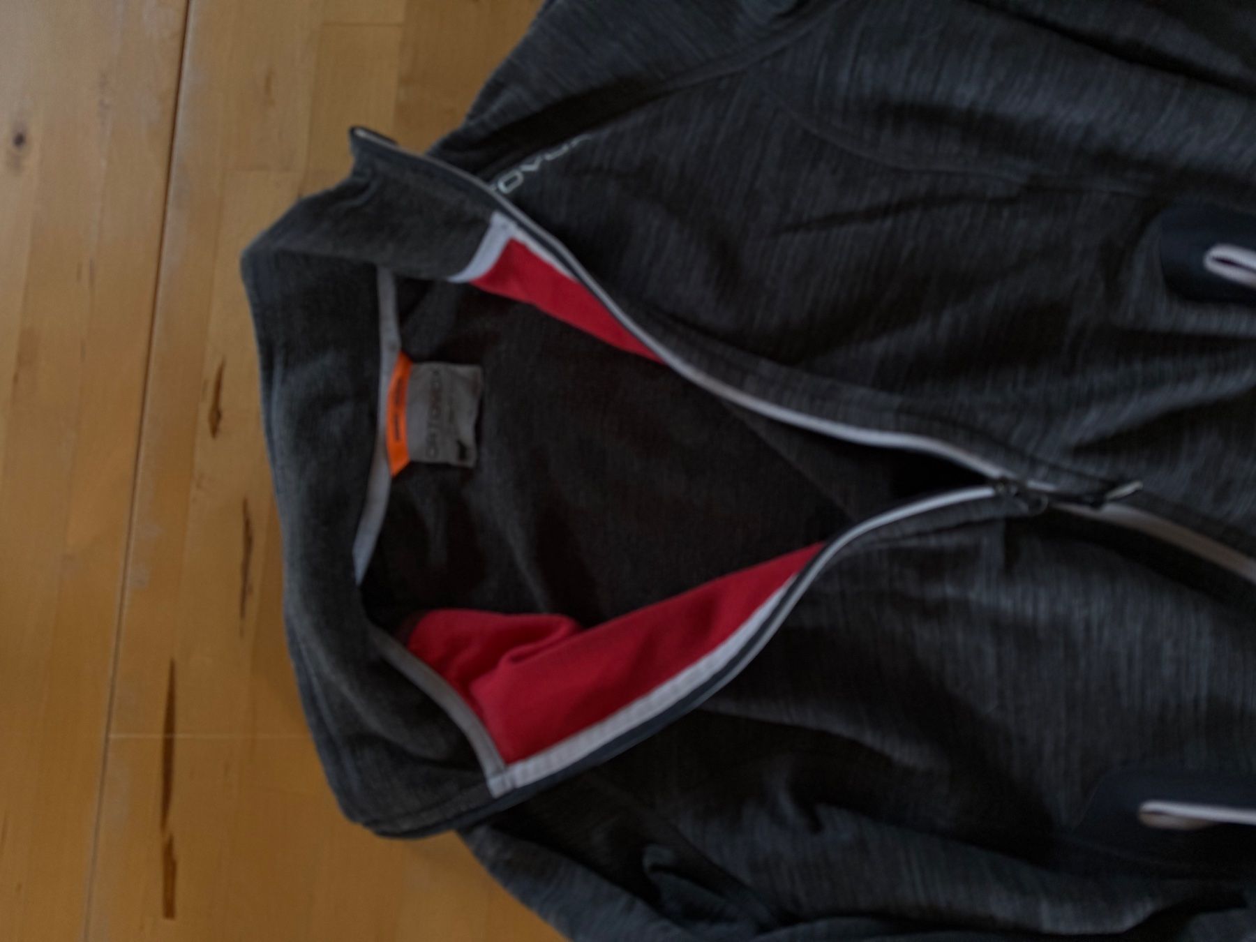 Ortovox Pulls & Sweat-shirts: Ortovox Pullover Grösse M – D'occasion à St. Gallen par simeli- 1