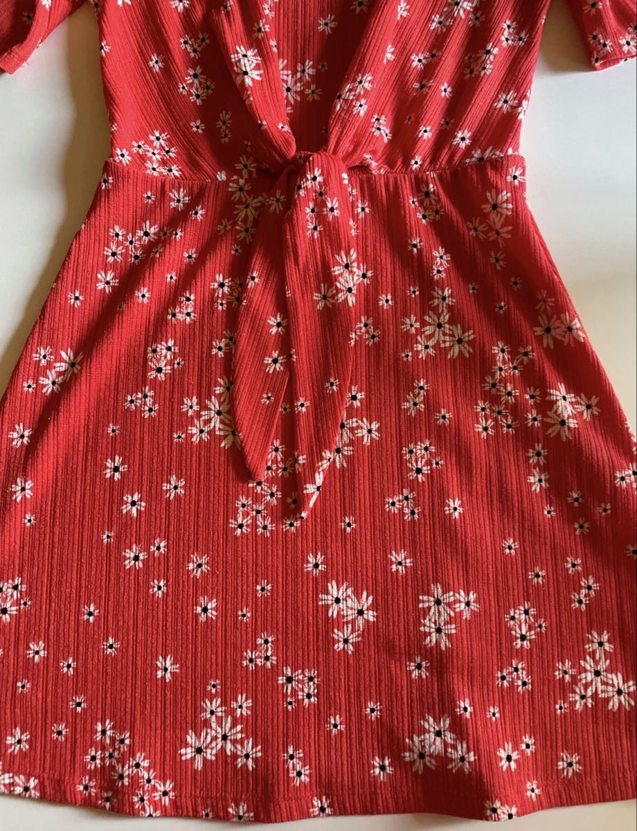 Pull&Bear Robes: Pull and Bear Dress Red Floral Pattern  – Neuf (Voir description) à Zürich par Trianamart_ 5