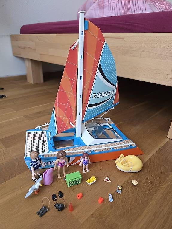 Playmobil Spielzeuge: Playmobil Katamaran 71043 – Gebraucht aus Vaduz von Noiram