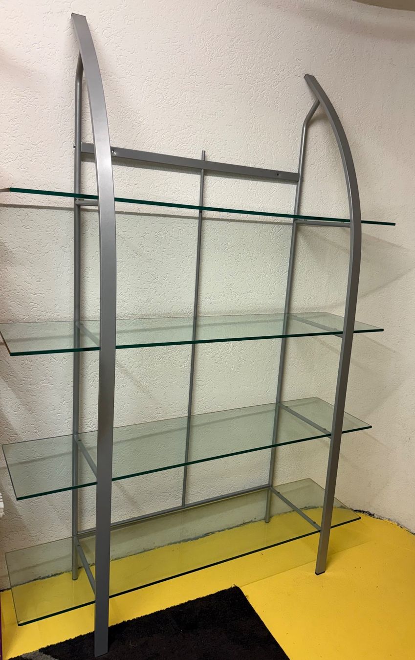 Regale: Regal  Etagere  Metall / Glas – Defekt aus Subingen von ArtBead