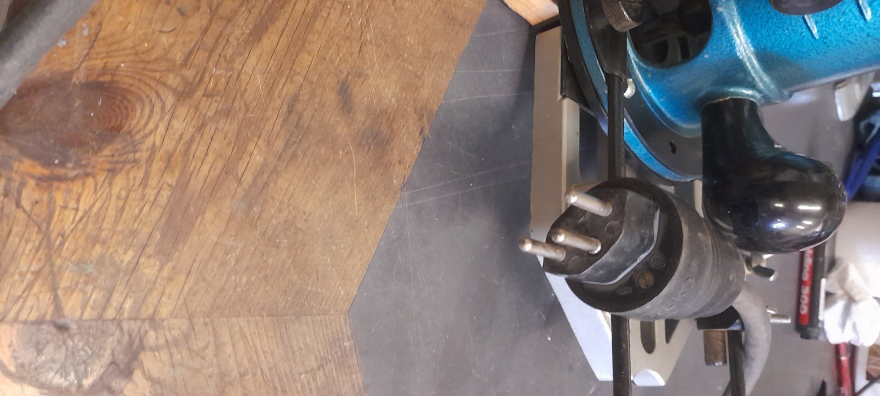 Tutte le macchine: Oberfräser Black&DeckerNaHD1250 – Usato da Stetten AG venduto da Theres82 3