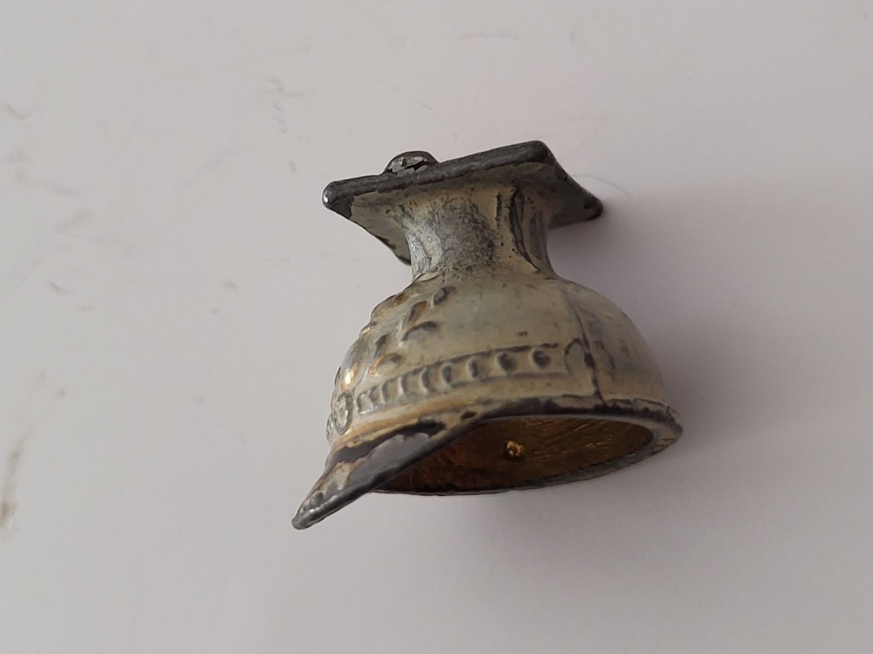 Abbigliamento & accessori d'epoca: antiker miniatur Helm Militär – Usato da nunningen venduto da mic_88k2