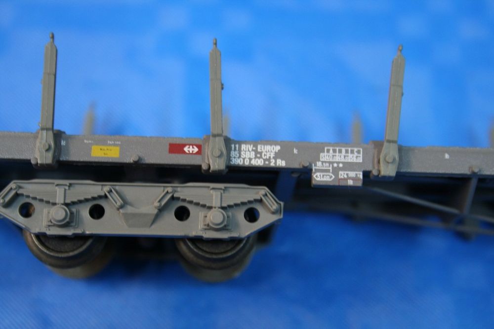 Märklin 47710 Wagon Model - HO Scale 1:87 Detailed Freight Car With Fixed Double Stanchions