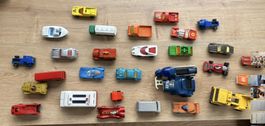 Spielzeu Autos, viele verschiedene Modelle