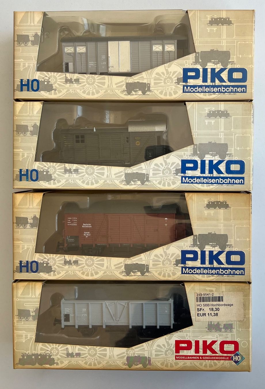 Piko Modellini di ferrovie: 4 Stk. Piko H0 assortiert – Nuovo e nell'imballaggio originale da Laufen venduto da ric_9vmm