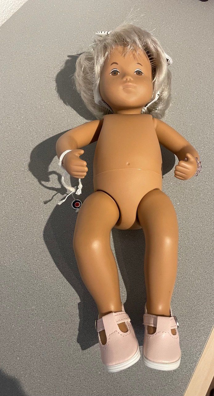 Bambole: Sasha Baby blond, unisex – Usato da stansstad venduto da flugkungfu 2