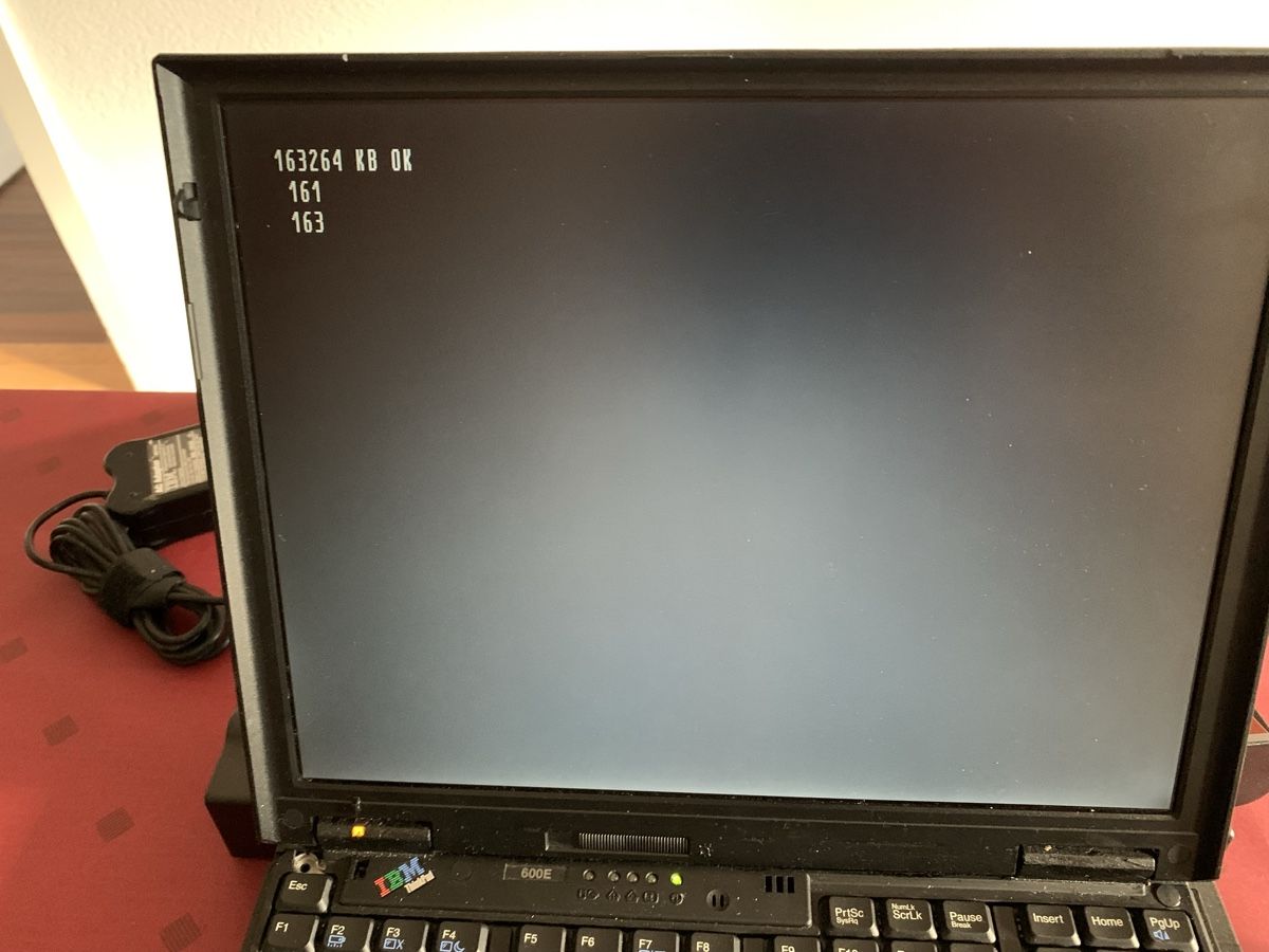 IBM Portables: Legendäre Thinkpad 600E – Défectueux à Ittigen par gimii 1
