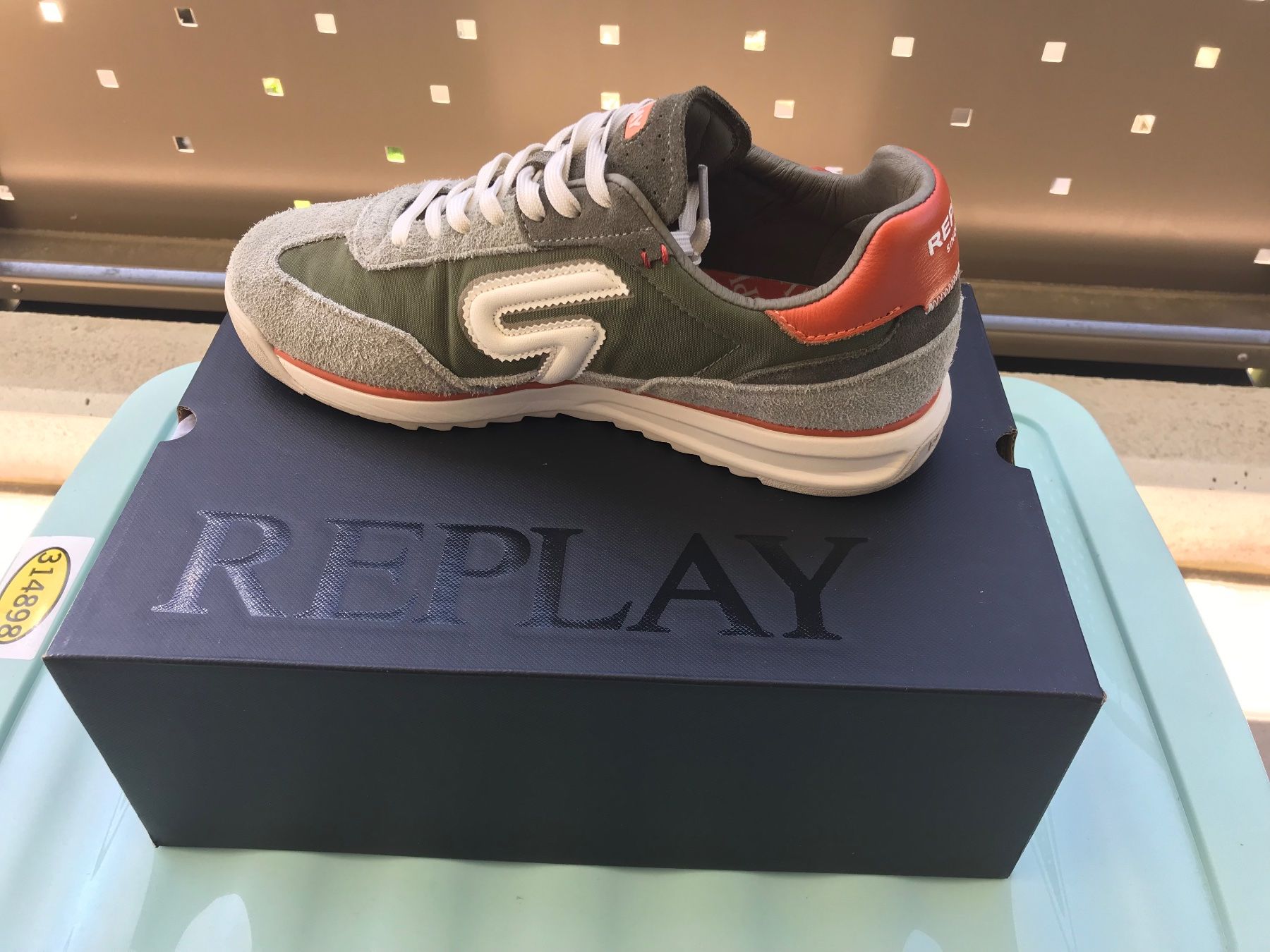 Replay Scarpe da uomo: Très jolie paire de baskets Replay. – Nuovo (secondo la descrizione) da Lausanne venduto da arn_5ypf 2