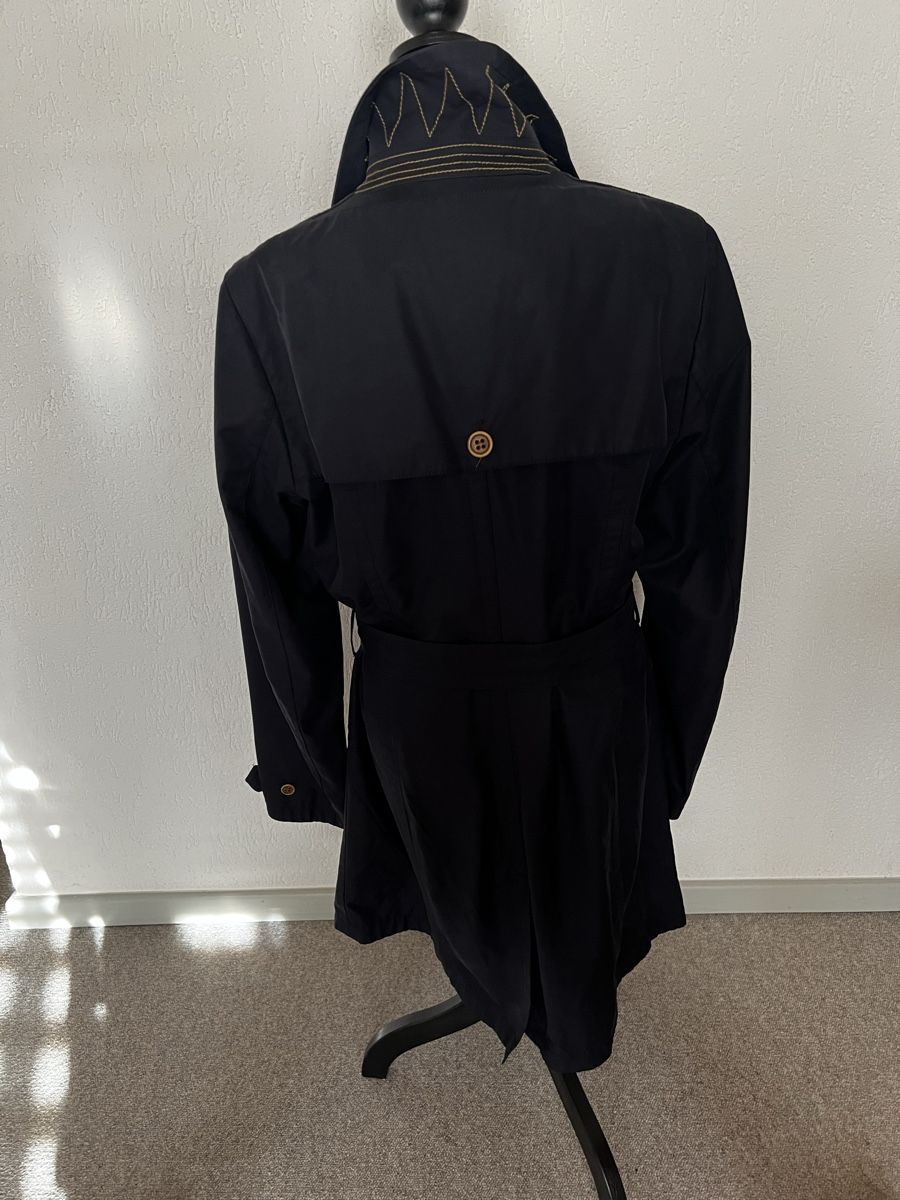Geox Cappotti: Trench coat Geox – Usato da Caslano venduto da Elena61