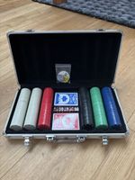 Poker Spielkarten Chips Wuerfel Koffer Aluminium gut erhalte
