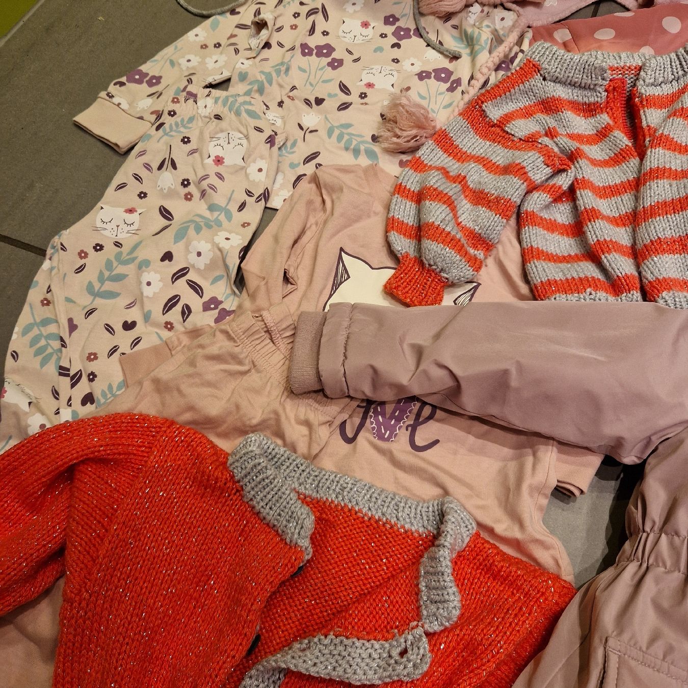 Lotti & Set di vestiti: Winter Kleiderpaket Mädchen gr 86 – Usato da Thayngen venduto da Misanthrop01 5