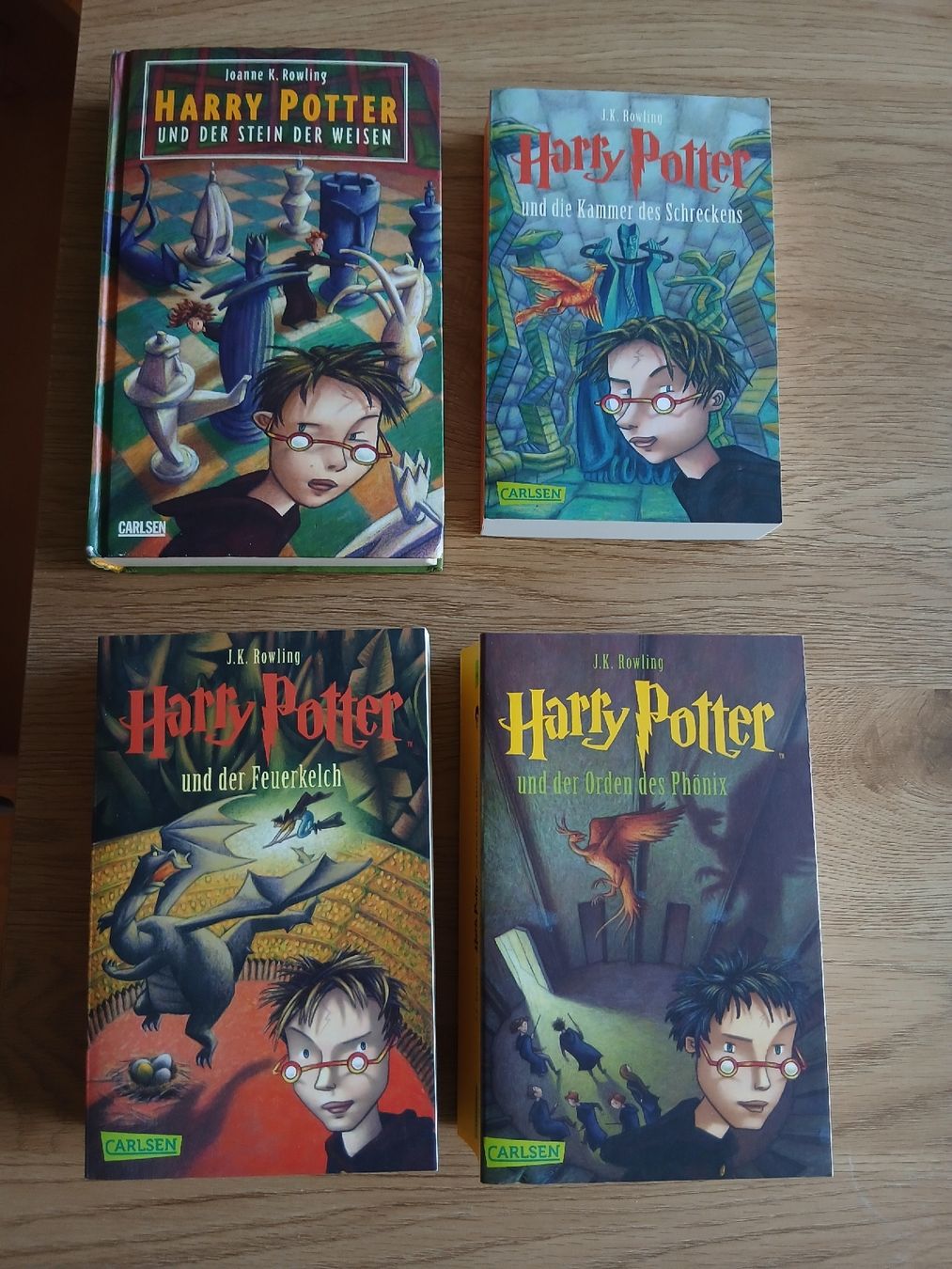 Libri: Harry Potter Bücher Teile 1,2,4+5  – Usato da Wädenswil venduto da LeTroedel
