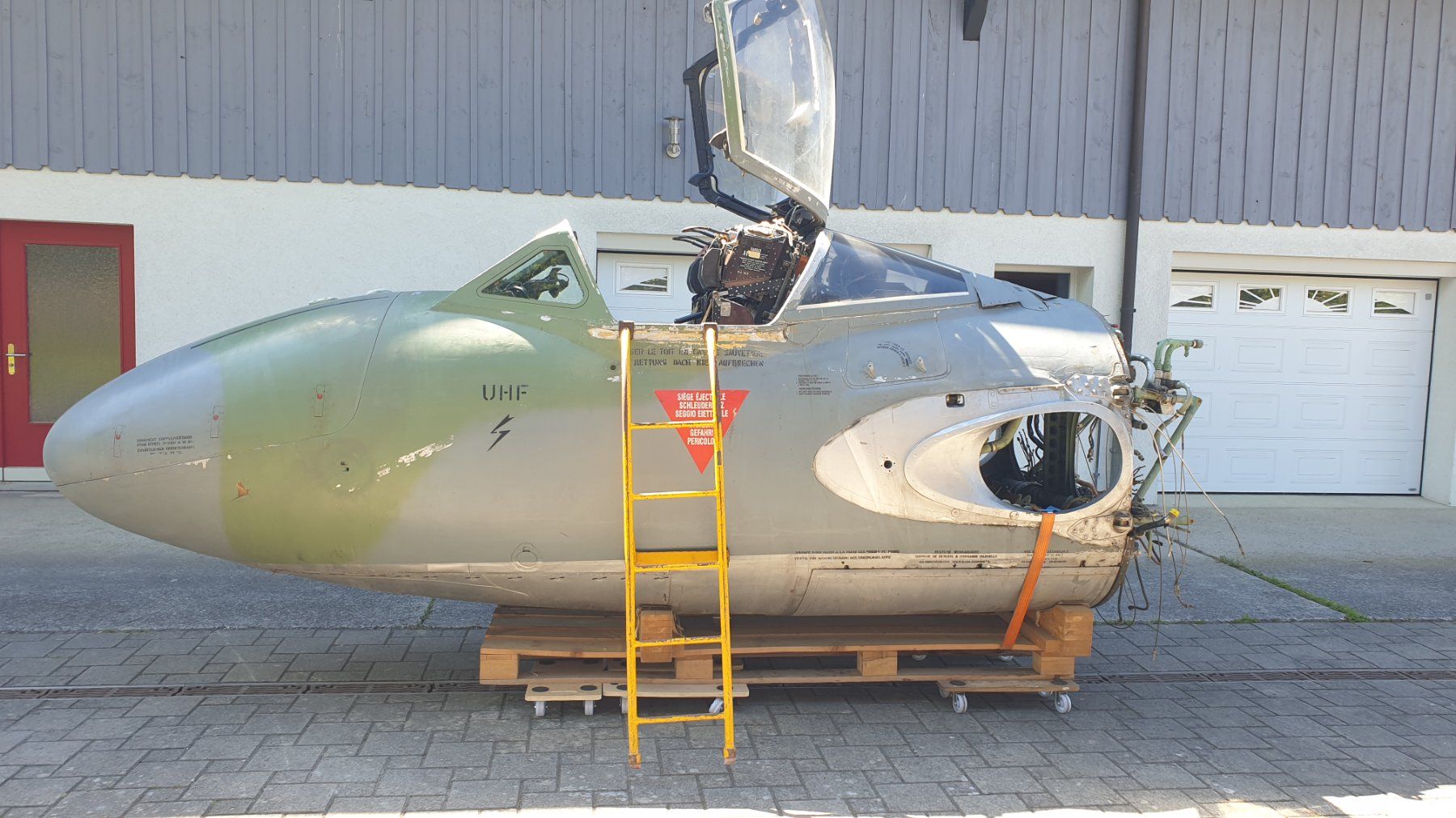 Altro per industria metallurgica: Vampire DH115 U-1235 Schweizer Luftwaffe – Usato da Düdingen venduto da 7471