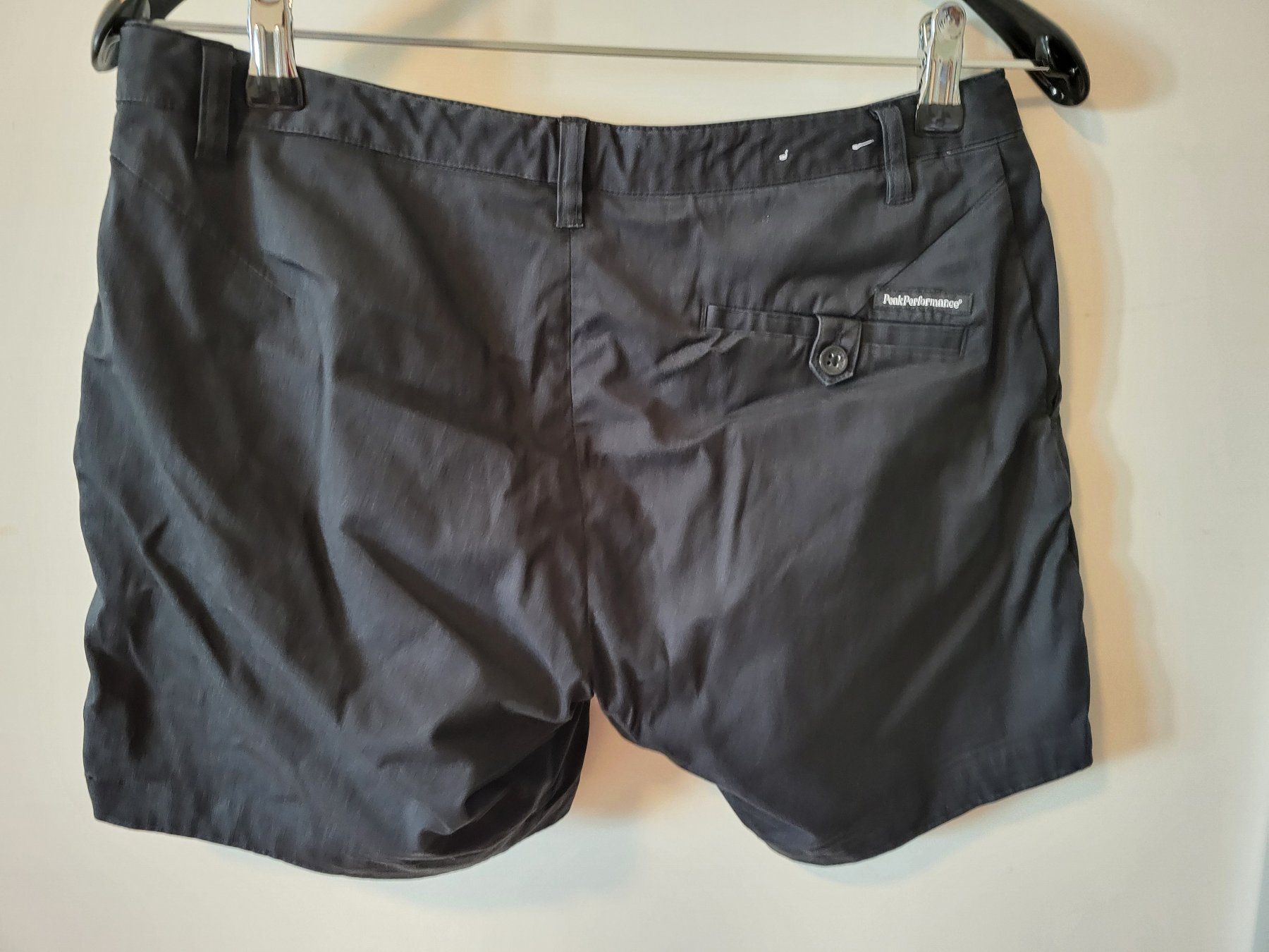 Peak Performance Jeans: Jeans-Shorts Peak Performance, Schwarz, Grösse 27 – Usato da Gattikon venduto da Andi1209 1
