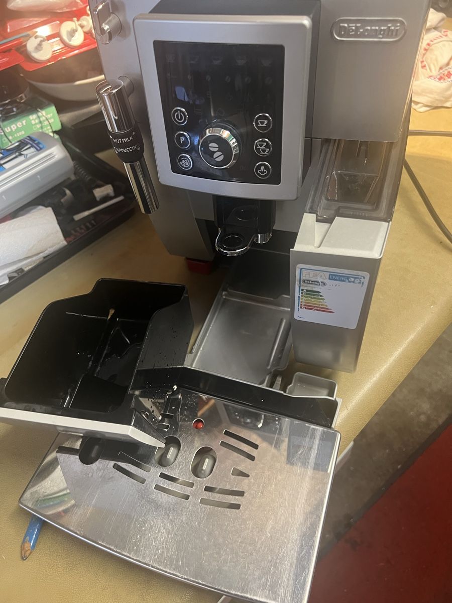 De'Longhi Macchine per caffè & Macchine per espresso: Kaffeevollautomat Delonghi – Usato da St. Antoni venduto da bera15 1