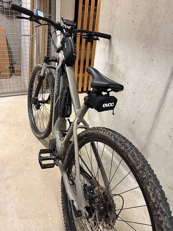 Velos: VTT électrique Conway batterie Bosch – Gebraucht aus Le Vaud von Dylena 2