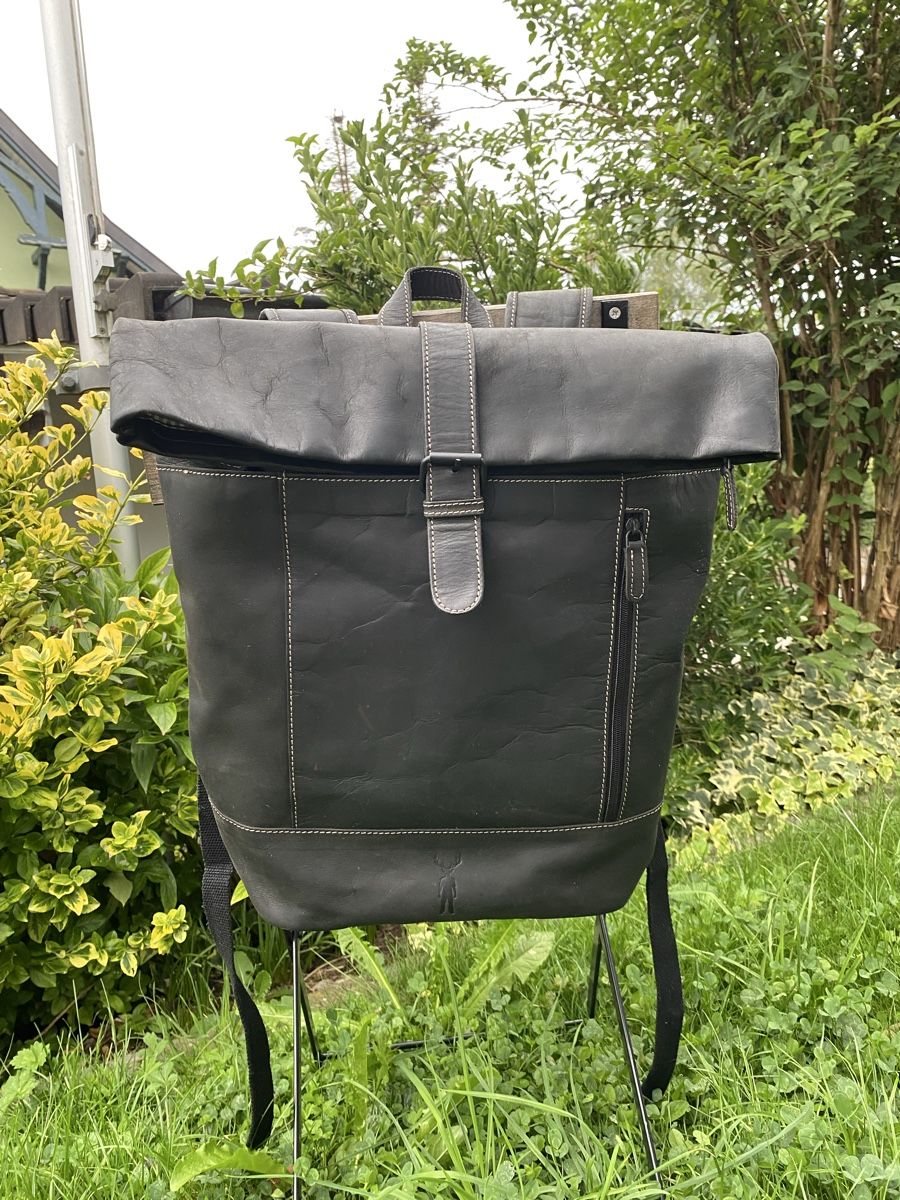 Zaini: Echt Lederrucksack schwarz – Usato da Mauren TG venduto da Mariso11 4