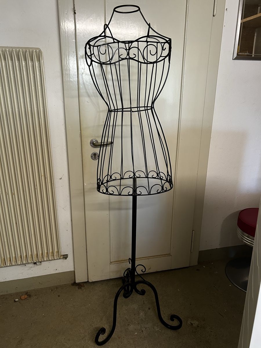 Autres décorations & accessoires: Dekobüste aus Metall – D'occasion à Selzach par mar_y2pd