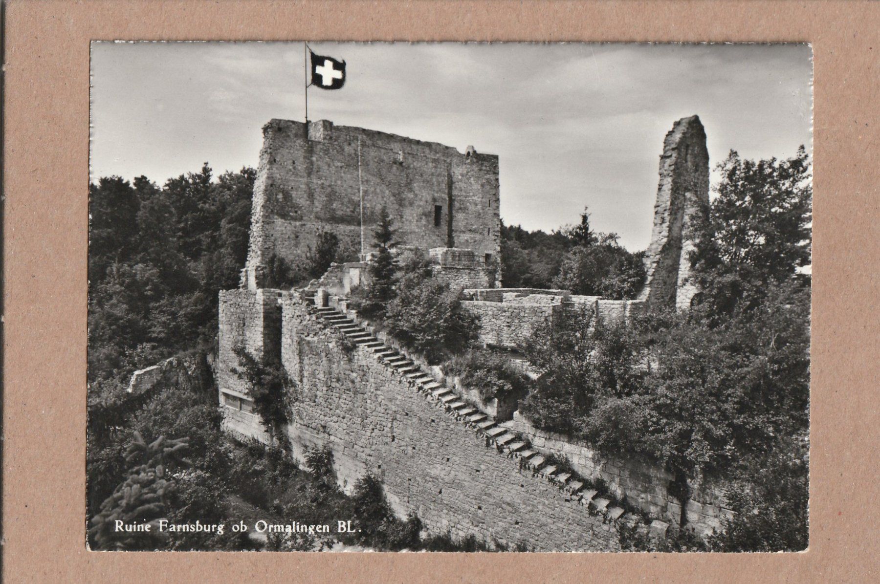 Cartoline postali: Ansichtskarte Ruine Farnsburg Ormalingen gebraucht – Usato da Würenlingen venduto da wetroki