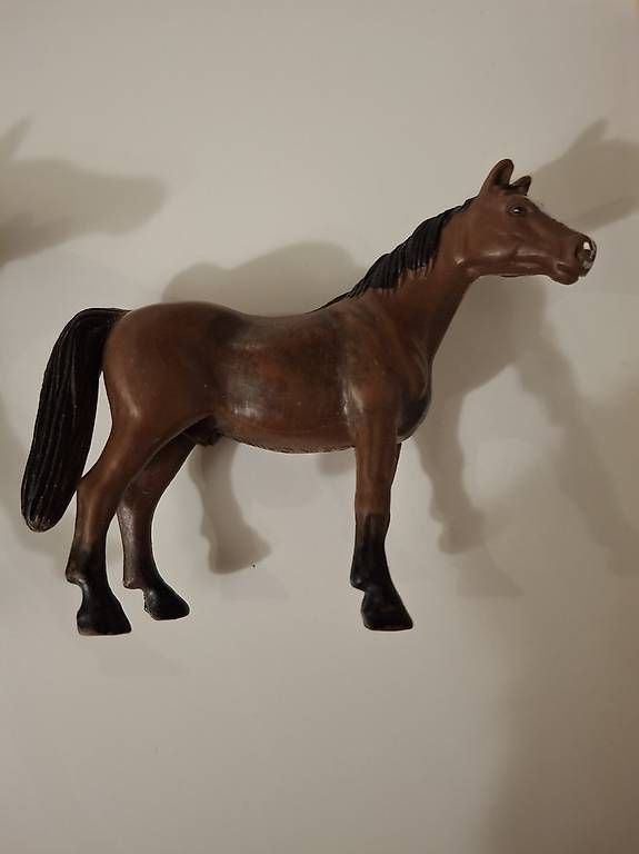 Jouets: Schleich Fohlen – D'occasion à Vielbringen b. Worb par Andrea.S. 2