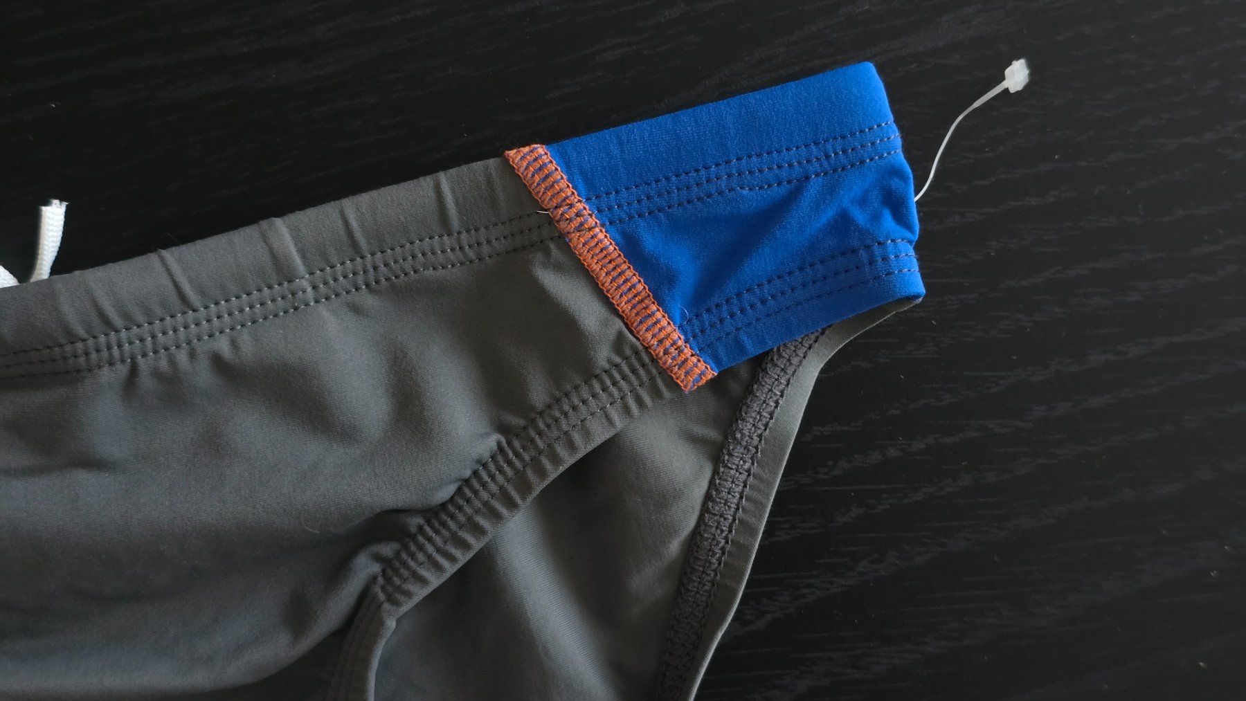 Costumi da bagno: Sport Badehose - 140 - Grau mit Blau – Nuovo (secondo la descrizione) da Thalwil venduto da VitaMini 1