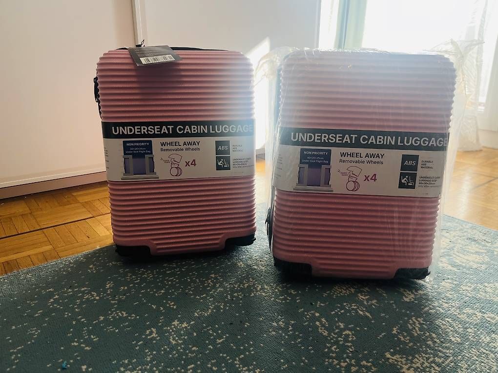 Reisekoffer: Petite valise de cabine  – Neu und originalverpackt aus Corsier-sur-Vevey von hel_m267 2