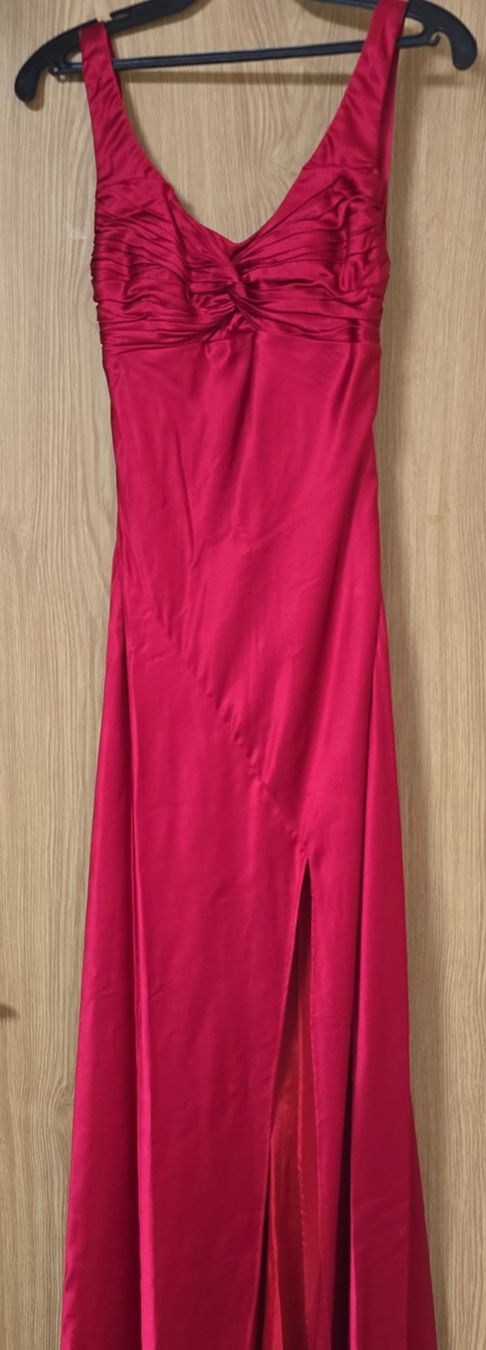 Vestiti: Rockchii red evening with Slit - Perfect for chic evening – Usato da Bossonnens venduto da MMoudry3