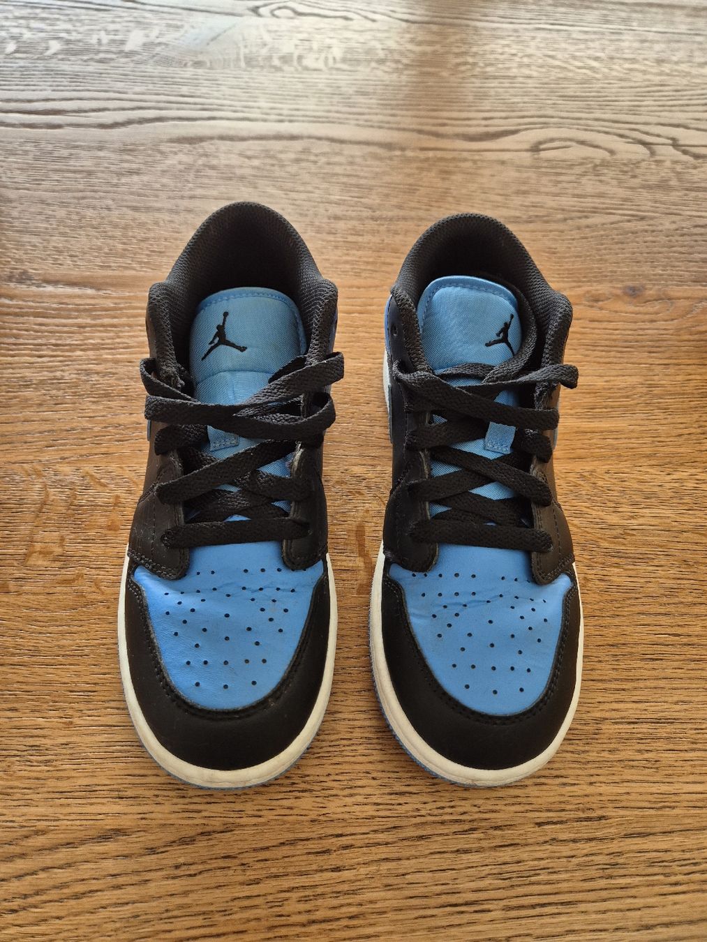 Jordan Scarpe per ragazzi: Nike Jordan Schuhe Grösse 36.5 Schwarz / Hellblau – Usato da Arni AG venduto da Zuerich010 6