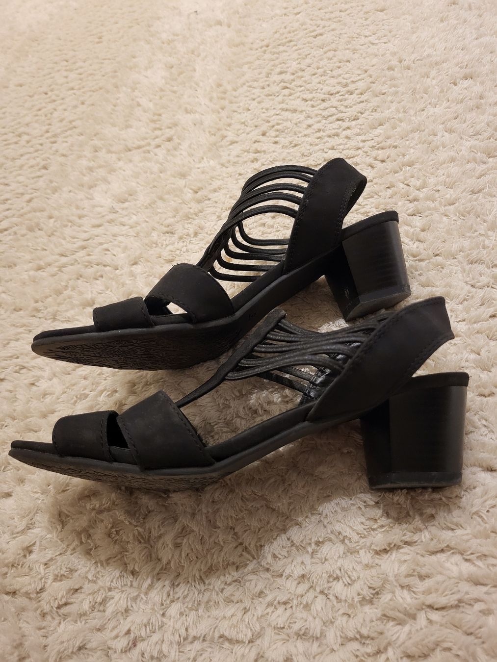 Graceland Scarpe da donna: Schwarze Graceland Sandalen, Absatz, Grösse 37 – Usato da Felben-Wellhausen venduto da Brummbaer90 1
