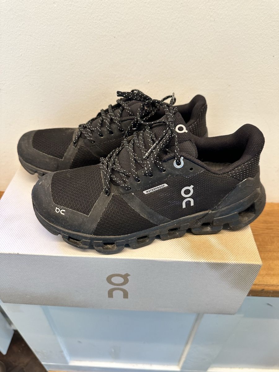 Scarpe da uomo: ON Waterproof passen Gr. 35 – Usato da Oetwil am See venduto da abtDesign