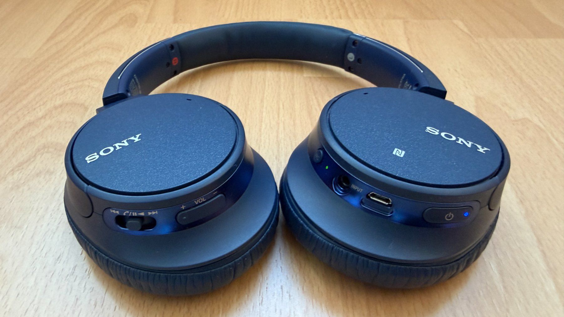 Sony Cuffie: SONY WH-700N Bluetooth Noise Canceling Stereo Buchse USB – Usato da Meinisberg venduto da Steiner31