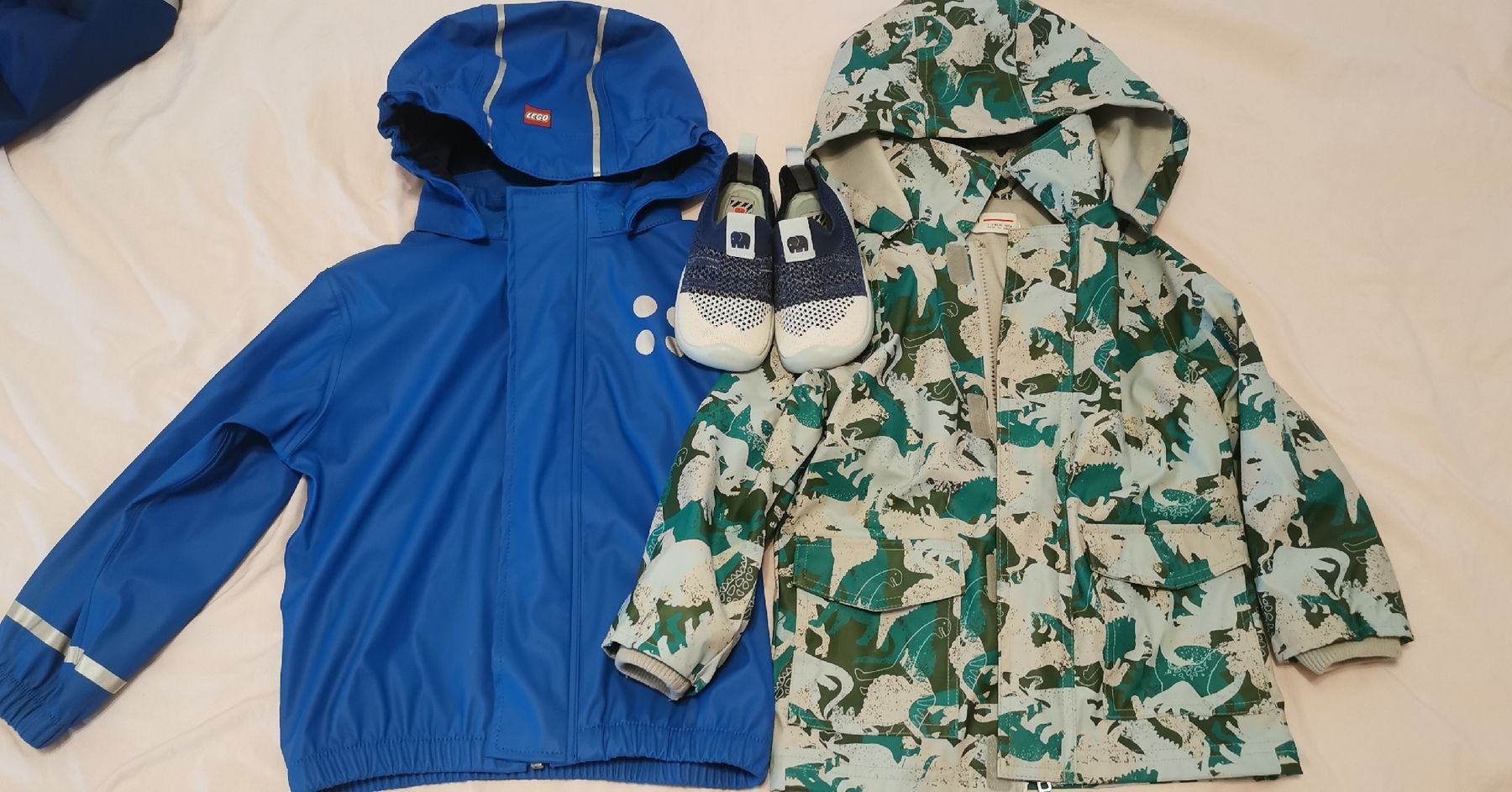 Jacken & Mäntel: Regenjacke Kleiderpacket  – Gebraucht aus Winterthur von Katyakaterina
