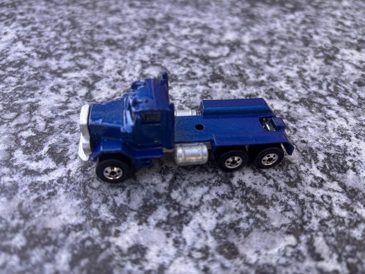 Hot Wheels Modellini d'auto: Hot Wheels Big Rig – Usato da Bern venduto da justbetter