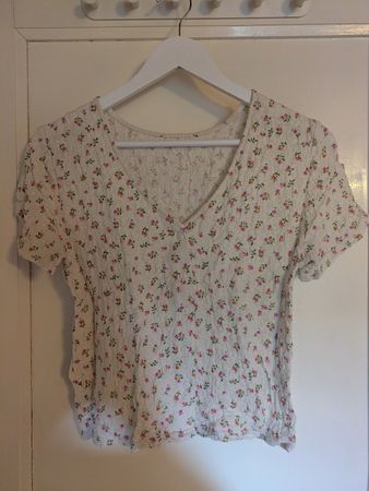 Gecrinkeltes T-shirt mit Blumenprint one size