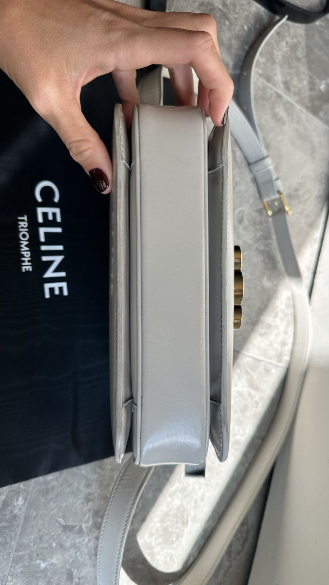 Celine Borse da donna: Celine triomphe bag – Nuovo (secondo la descrizione) da Paradiso venduto da Under_sun 7