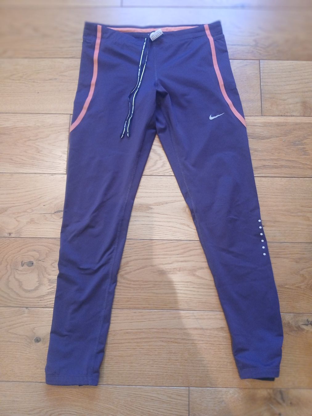 Nike Pantaloni: Nike Tights Gr. M – Usato da Würenlos venduto da Esmeralda74