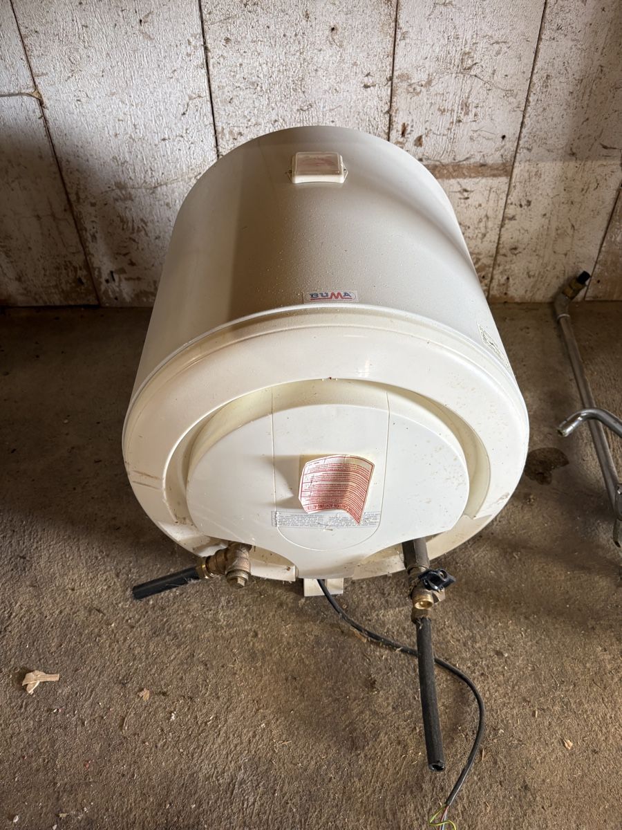 Sanitari: Heisswasserboiler gebraucht – Usato da Oberkirch LU venduto da Legraps111