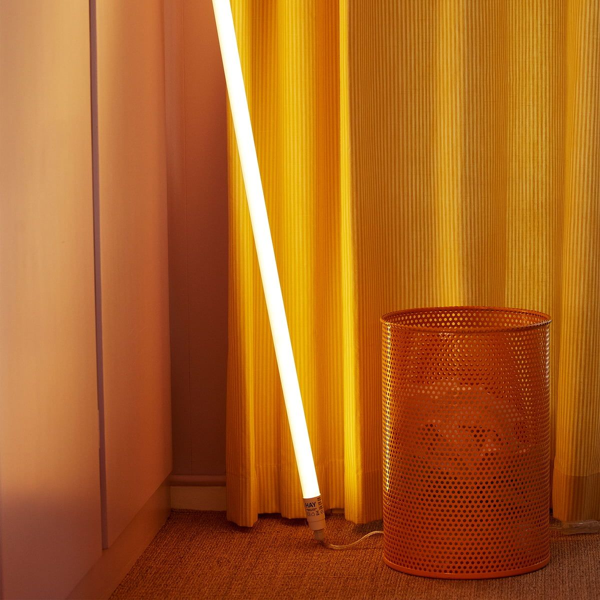 Hay Lampade: Neon Leuchstab – Usato da Jona venduto da Sizzler96