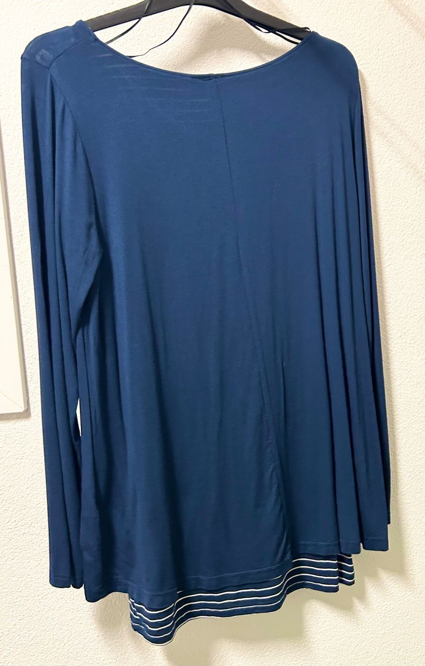 T-shirt: Langarmshirt – Nuovo (secondo la descrizione) da Bellinzona venduto da RossoScarlatto 2