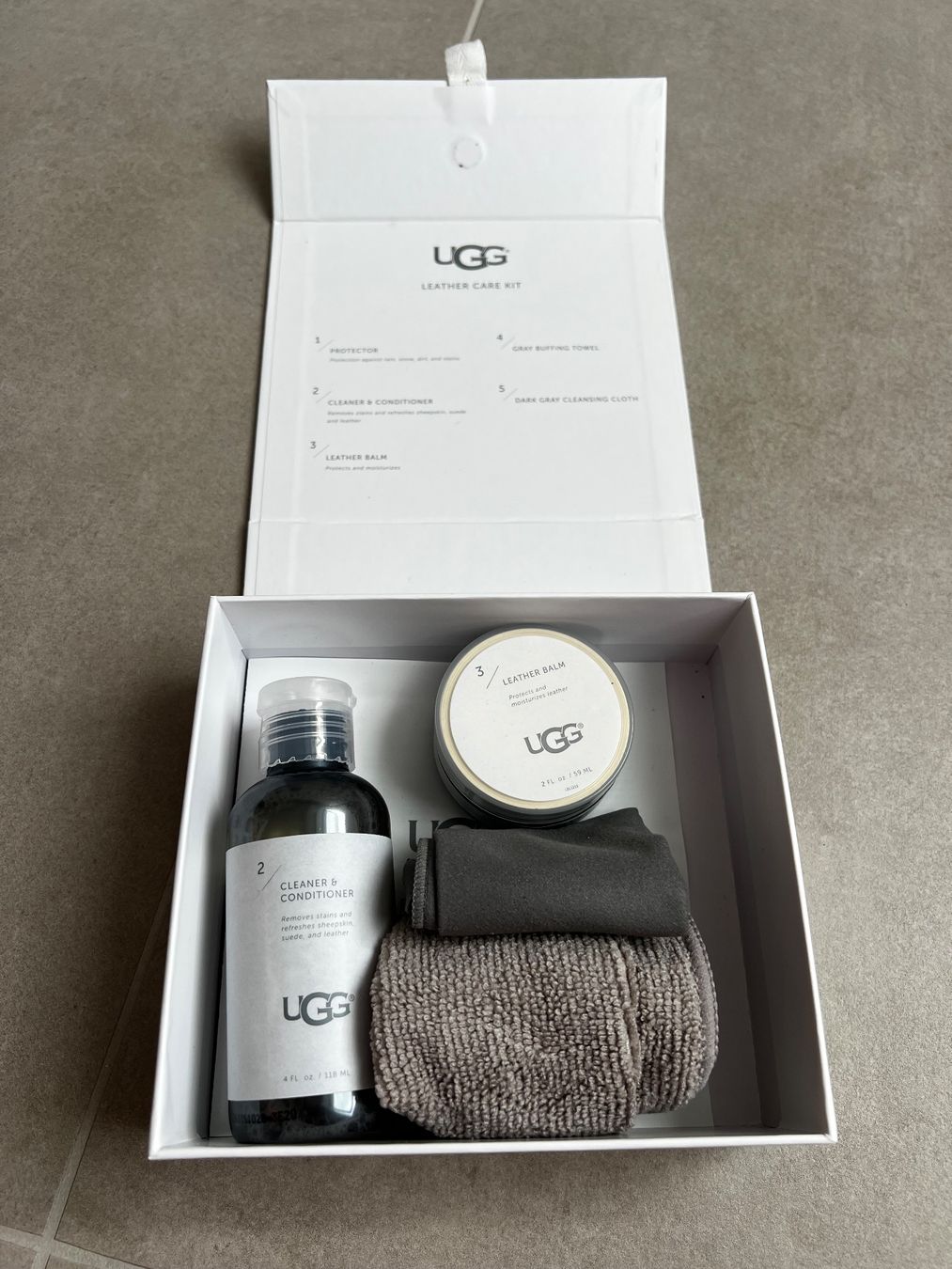 Prodotti di pulizia: UGG Lederpflege-Set OVP – Usato da Zürich venduto da nat_5h5q