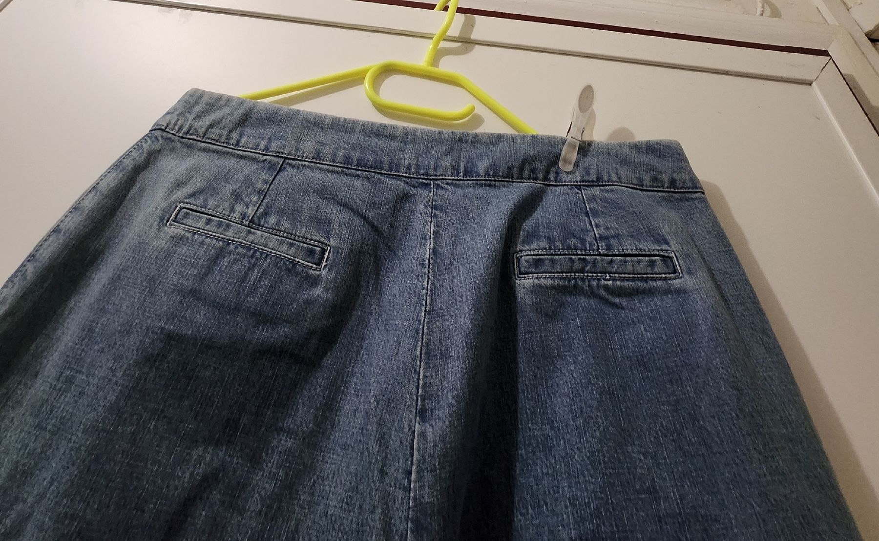 Sezane Jeans: Jean SEZANE large taille 46 bleu clair  – D'occasion à Niedergösgen par Eva2410 5