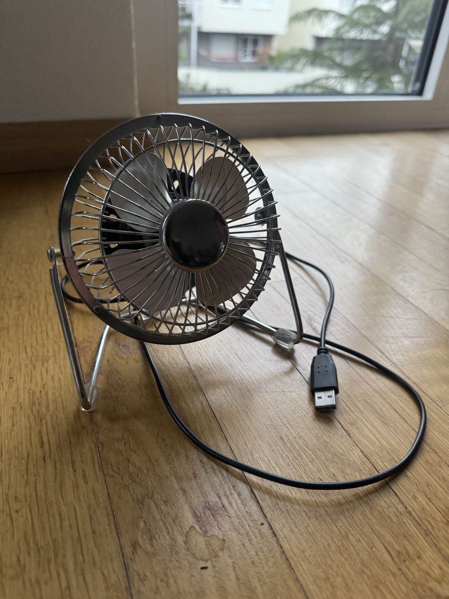 Migros Ventilatoren: Kleiner USB-Ventilator mit Chromgehäuse – Gebraucht aus Zug von arlettek_