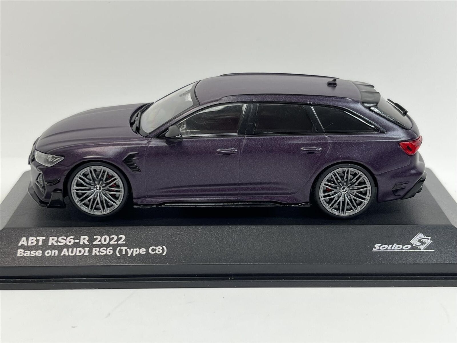 Audi Modellini d'auto: ABT Audi RS6-R (2022) – Nuovo e nell'imballaggio originale da Flawil venduto da Imperiosud 3