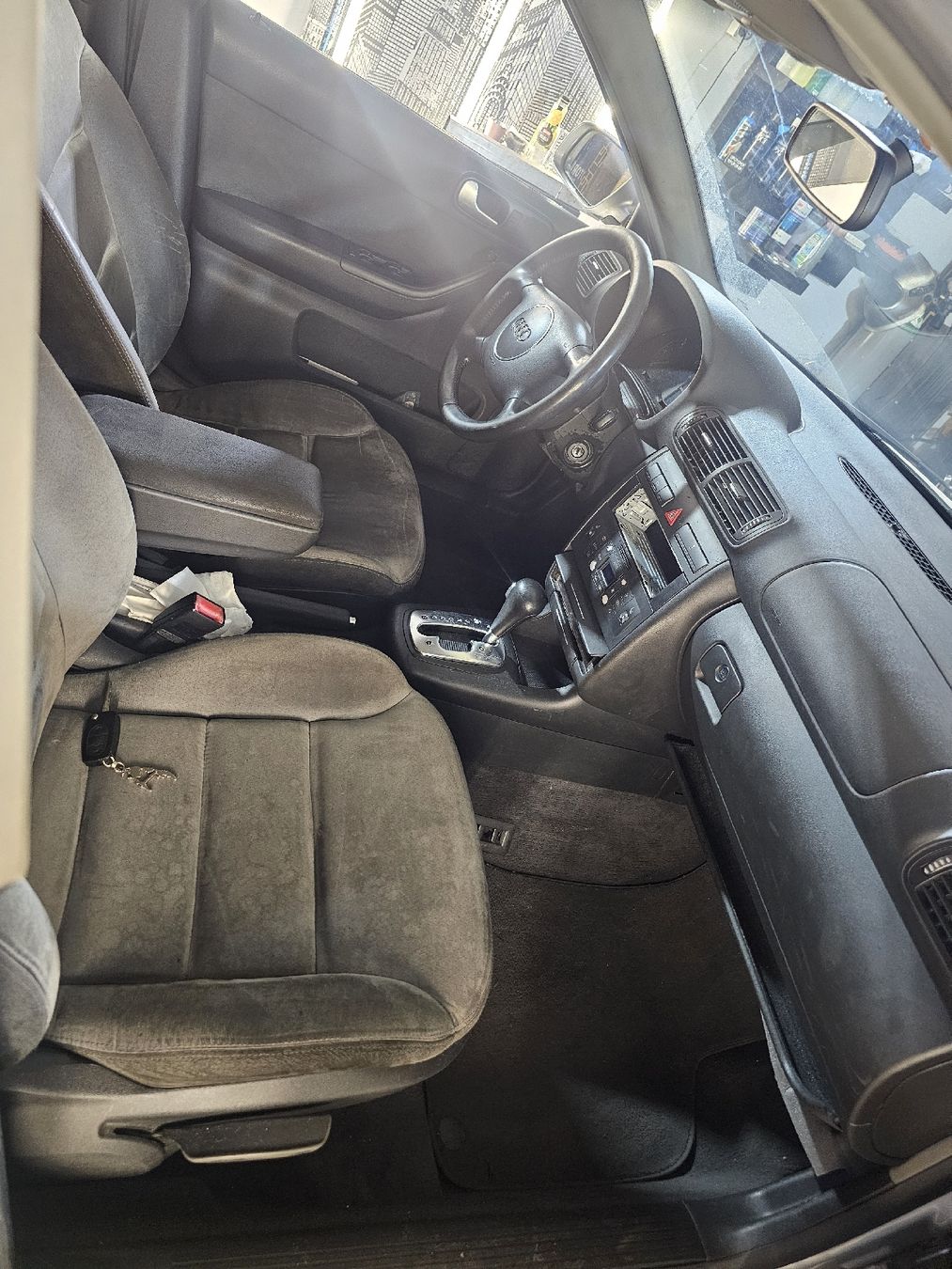 Audi Autos: Audi A3 8L 1.9TDI Automatik  – D'occasion à Basel par Nikeshan 6